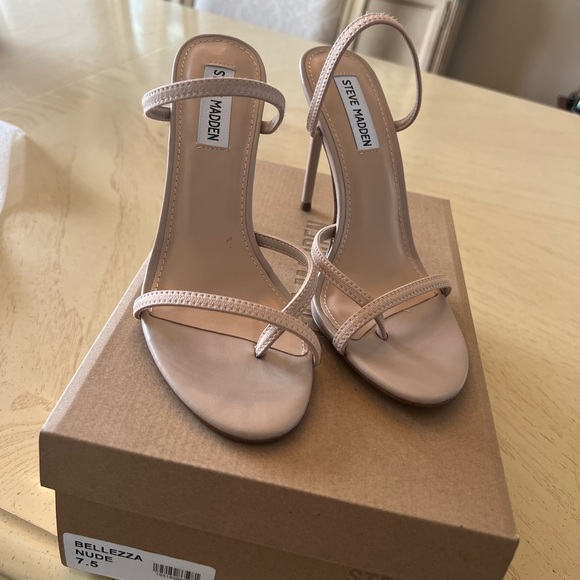 Steve Madden heels size 7.5 nude - Picture 1 of 5